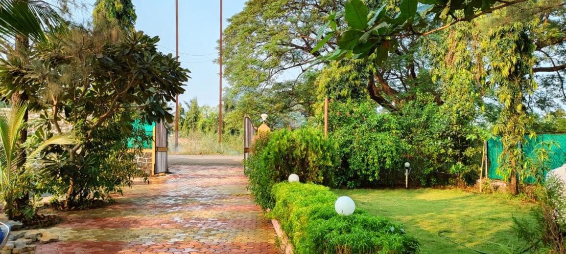 Twinkle Villa 4Bhk カルジャット エクステリア 写真